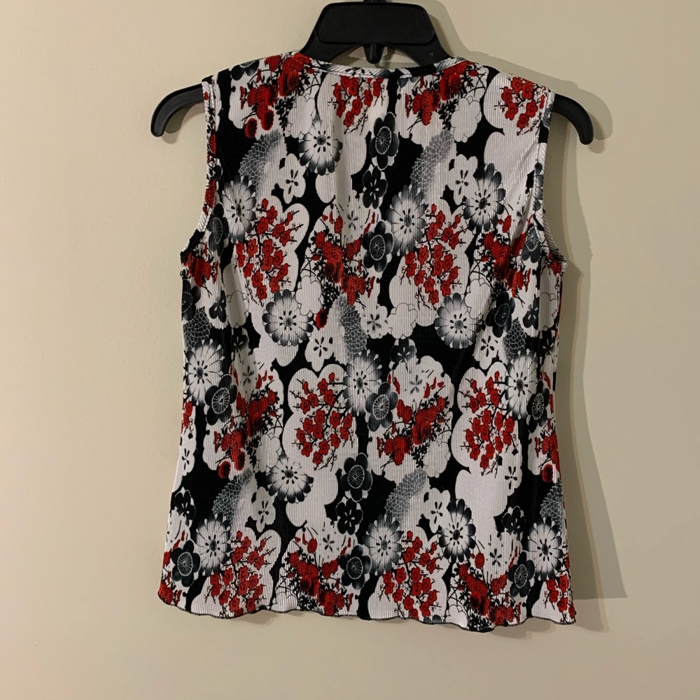 Brittany Black Sleeveless Top - Picture 5 of 11